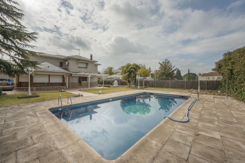 Best Pool Safety Contractors in Lubbock, TX